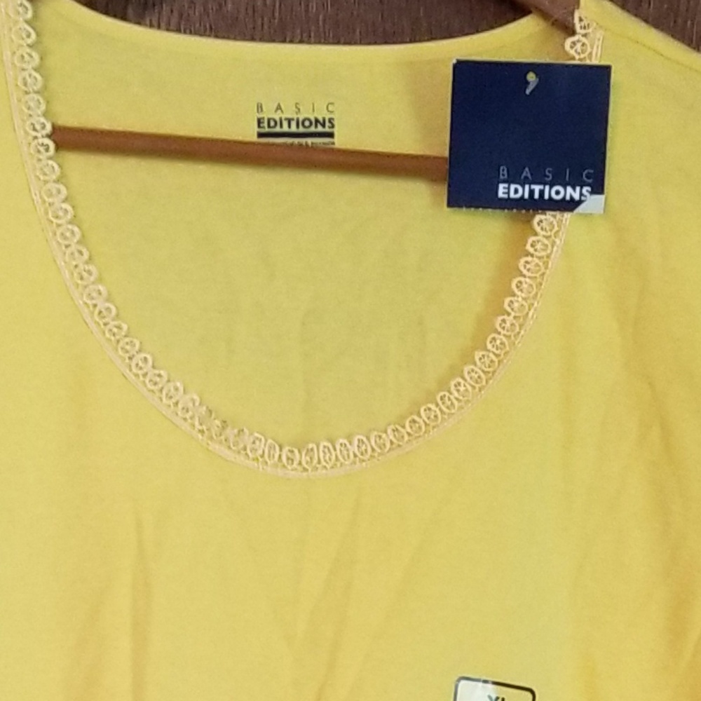 Nwt Basic Editions V Neck Yellow Tee - image 3
